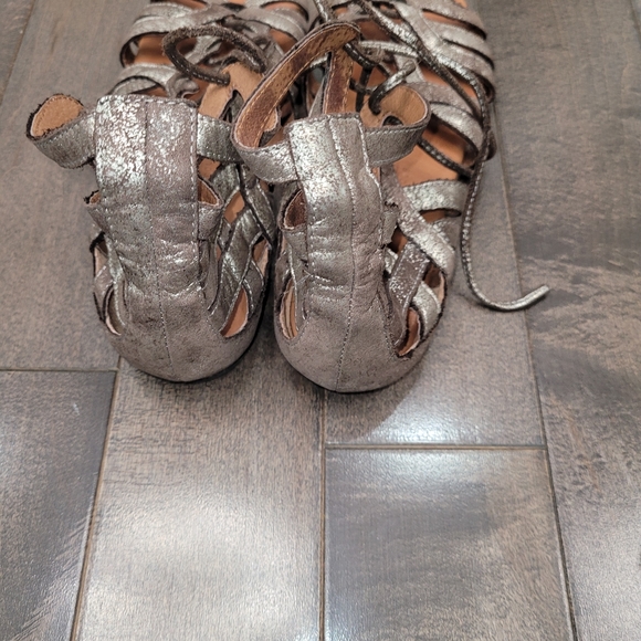 Gentle Soul Break My Heart Gladiator Sandals - Picture 4 of 7